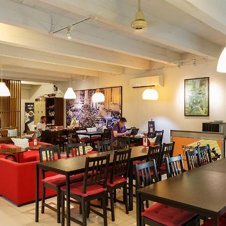 Baan Dinso Hostel@Ratchadamnoen Bangkok Exterior photo